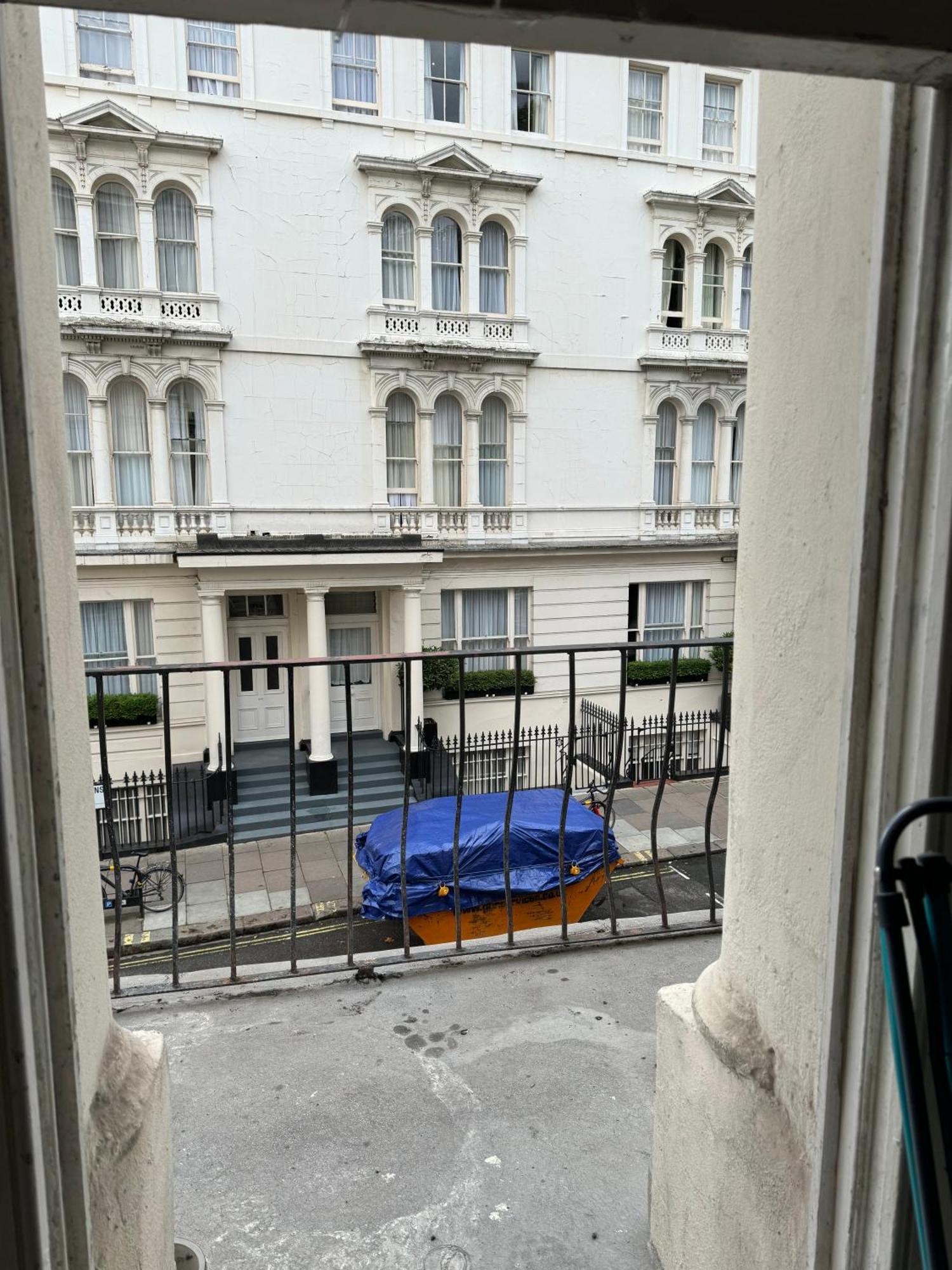 Central, Compact And Fashion Flat For 4 People With Breakfast In Kensington Zone 1 런던 외부 사진