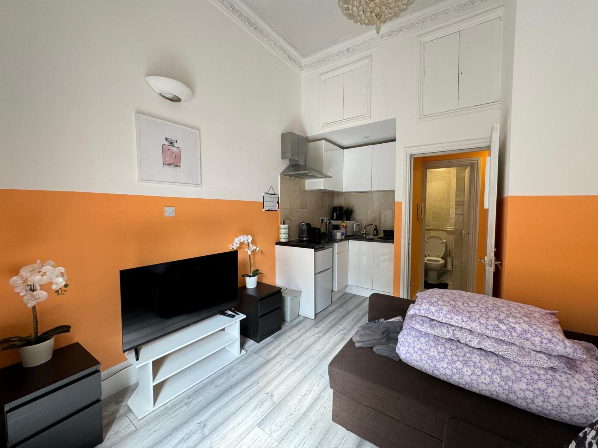 Central, Compact And Fashion Flat For 4 People With Breakfast In Kensington Zone 1 런던 외부 사진