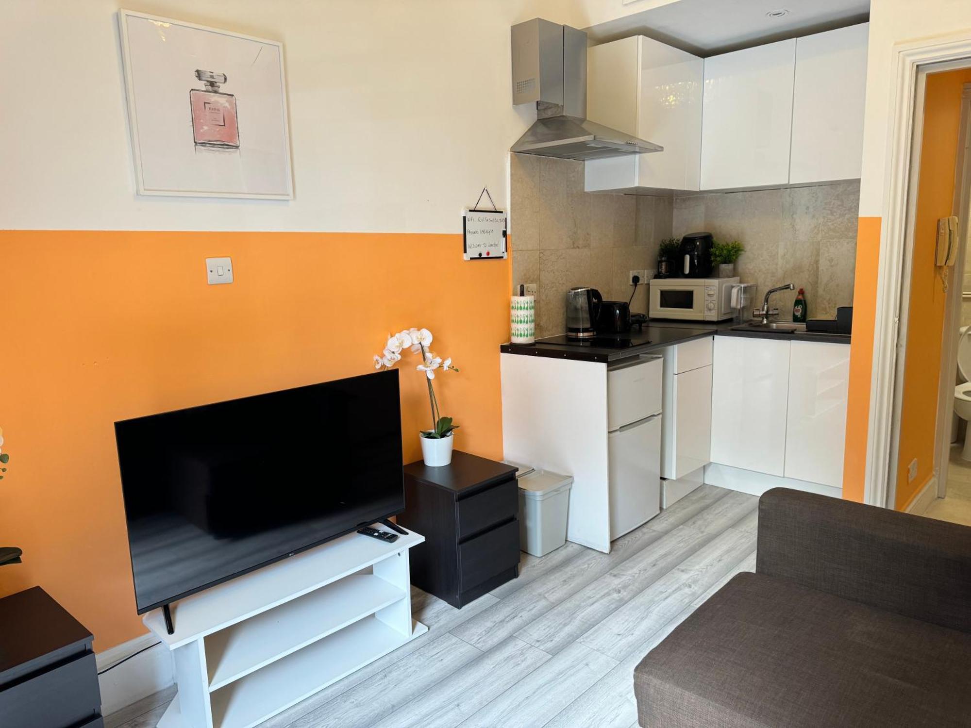 Central, Compact And Fashion Flat For 4 People With Breakfast In Kensington Zone 1 런던 외부 사진