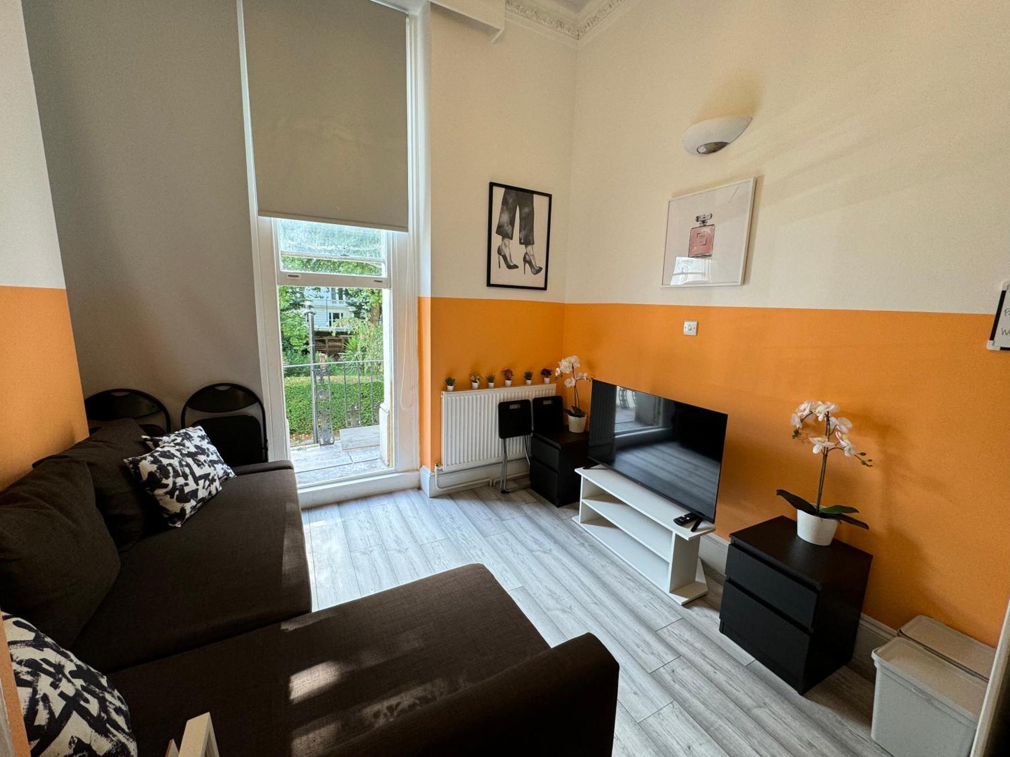 Central, Compact And Fashion Flat For 4 People With Breakfast In Kensington Zone 1 런던 외부 사진