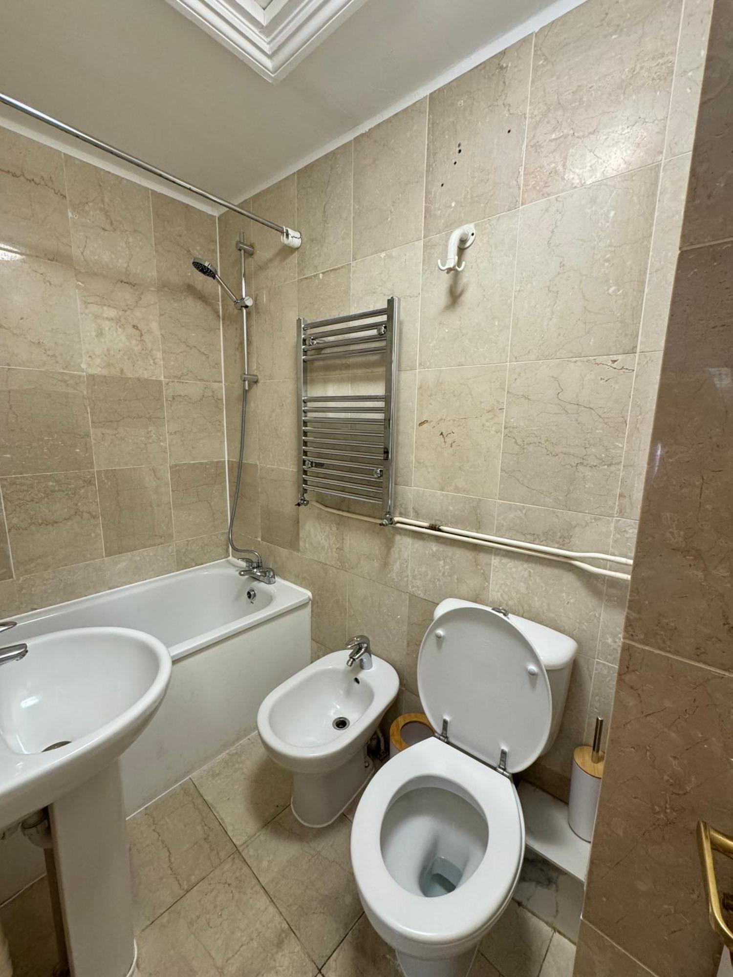 Central, Compact And Fashion Flat For 4 People With Breakfast In Kensington Zone 1 런던 외부 사진
